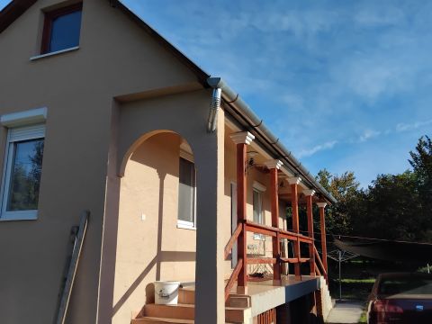 Eladó Ház 2135 Csörög 