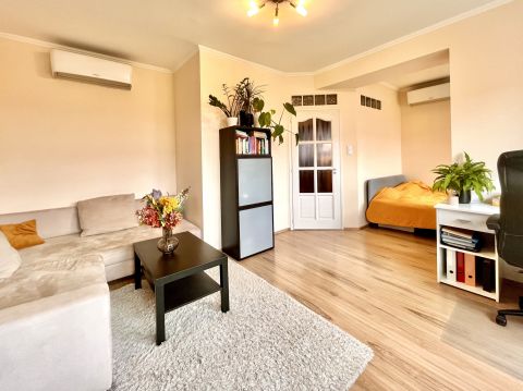 Eladó Lakás 1023 Budapest 2. kerület 