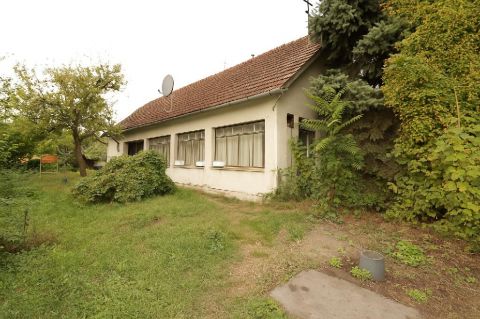 Eladó Ház 2344 Dömsöd , 2344 Dömsöd, Központhoz közel