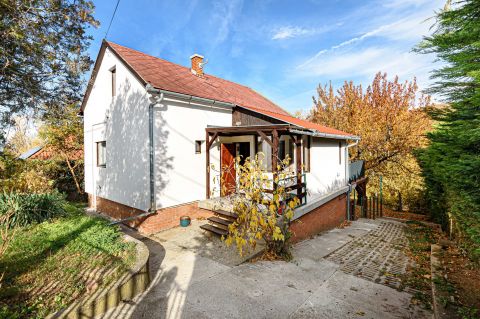 Eladó Ház 2089 Telki , Csendes zsákutcában