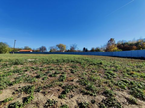 Eladó Telek 2200 Monor Monor Bacchus-tér