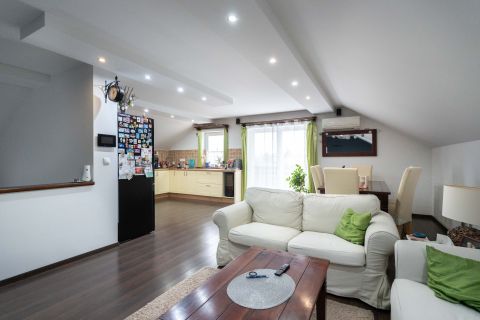 Eladó Ház 9200 Mosonmagyaróvár , Alkotmány utca közelében 