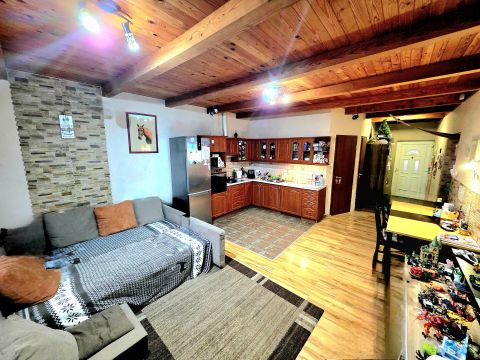 Eladó Ház 2310 Szigetszentmiklós , Hitelezhető ikerház! Csendes környék!