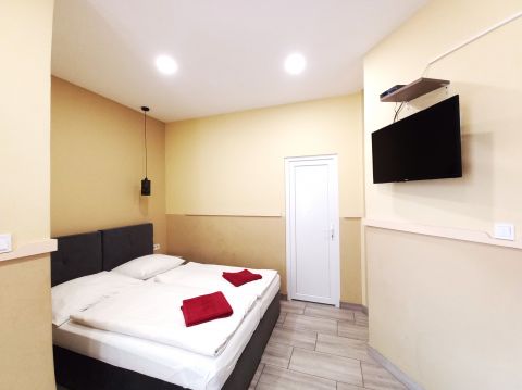 Eladó Üzlethelyiség 4024 Debrecen , Belvárosában 