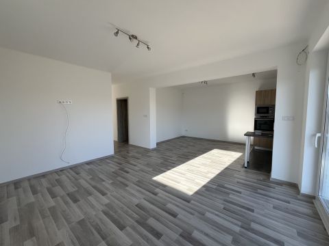 Eladó Ház 2142 Nagytarcsa Felsőrét lakópark