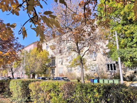 Eladó Lakás 1116 Budapest 11. kerület , Alberfalván, jól alakítható lakás, új ablakokkal