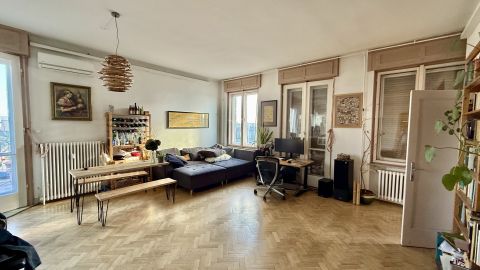 Eladó Lakás 1075 Budapest 7. kerület Nagy teraszos lakás a Madách téren