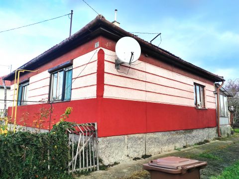 Eladó Ház 3000 Hatvan , Tesco közelében