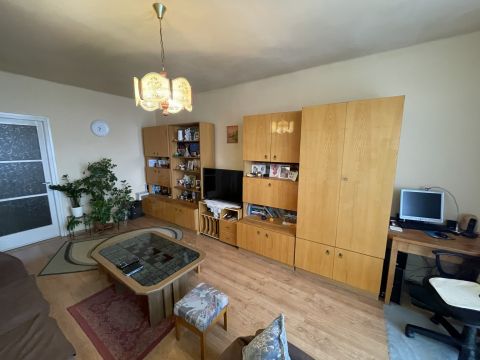 Eladó Lakás 8200 Veszprém 