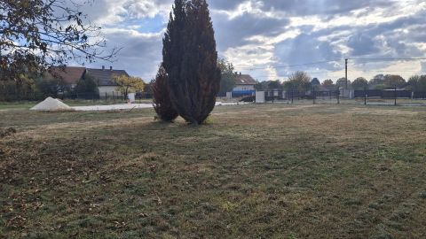 Eladó Telek 8624 Balatonszárszó 