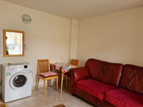 Kiadó Lakás 7634 Pécs , Kiadó lakás, csendes, zöld környezetben, patakpart közelében