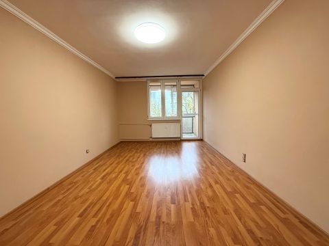 Eladó Lakás 1104 Budapest 10. kerület Óhegy Park mellett, jó állapotú, 2 szobás, 54m2-es lakás