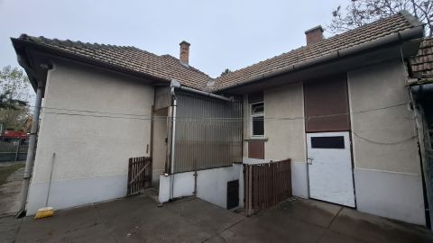 Eladó Ház 2711 Tápiószentmárton Nincs utca