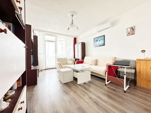 Eladó Lakás 1203 Budapest 20. kerület 