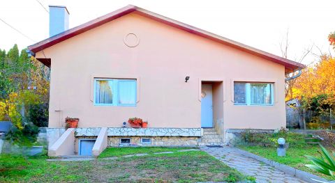 Eladó Ház 2132 Göd 