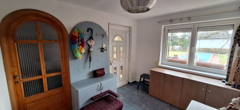 Eladó Ház 2040 Budaörs Budaörs családias részén eladó ház, nagy telekkel, medencéve