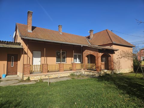 Eladó Ház 7968 Felsőszentmárton 