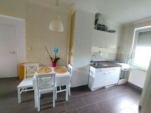 Eladó Lakás 1037 Budapest 3. kerület 