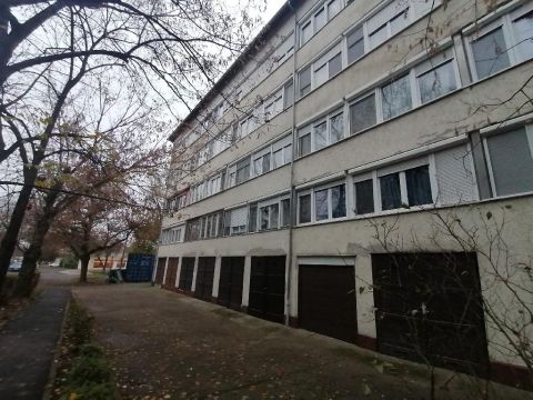 Eladó Lakás 4002 Debrecen , 4031 Debrecen, Vargakert