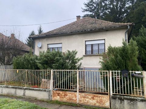 Eladó Ház 2642 Nógrád , Csendes utcában