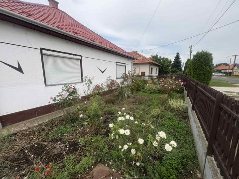 Eladó Ház 4064 Nagyhegyes , Nagyhegyes  