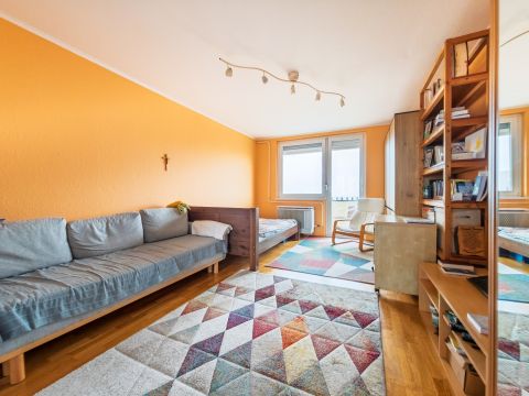 Eladó Lakás 1184 Budapest 18. kerület , PARKOLÓVAL Panorámás, 3 szobás lakás Lónyaitelepen