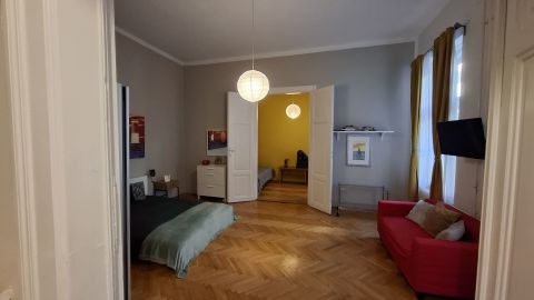 Eladó Lakás 1065 Budapest 6. kerület 