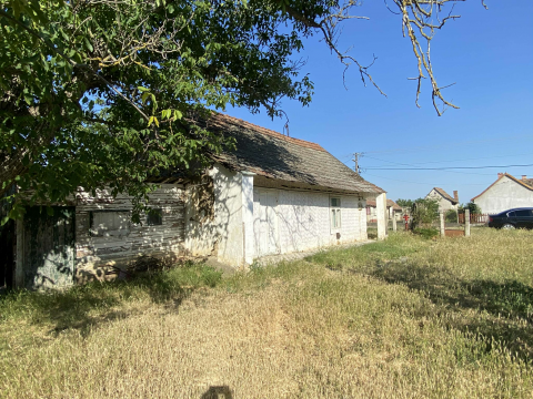 Eladó Ház 8156 Kisláng Kisláng