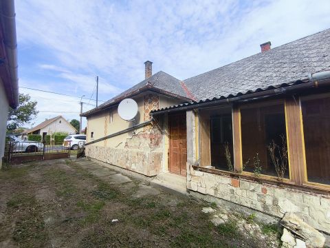 Eladó Ház 7253 Csoma Petőfi utca