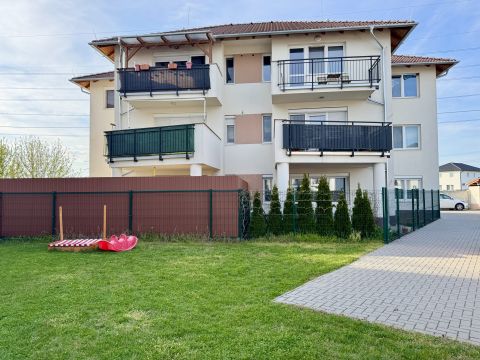 Eladó Lakás 2120 Dunakeszi 