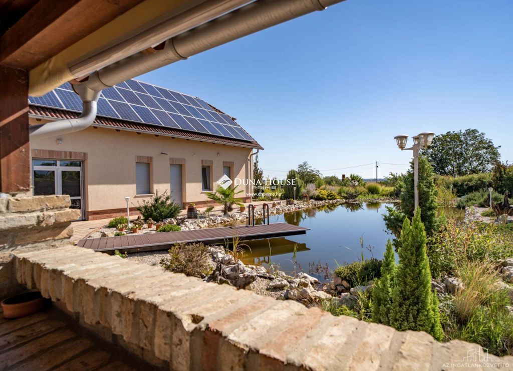 Eladó ház, Szekszárd