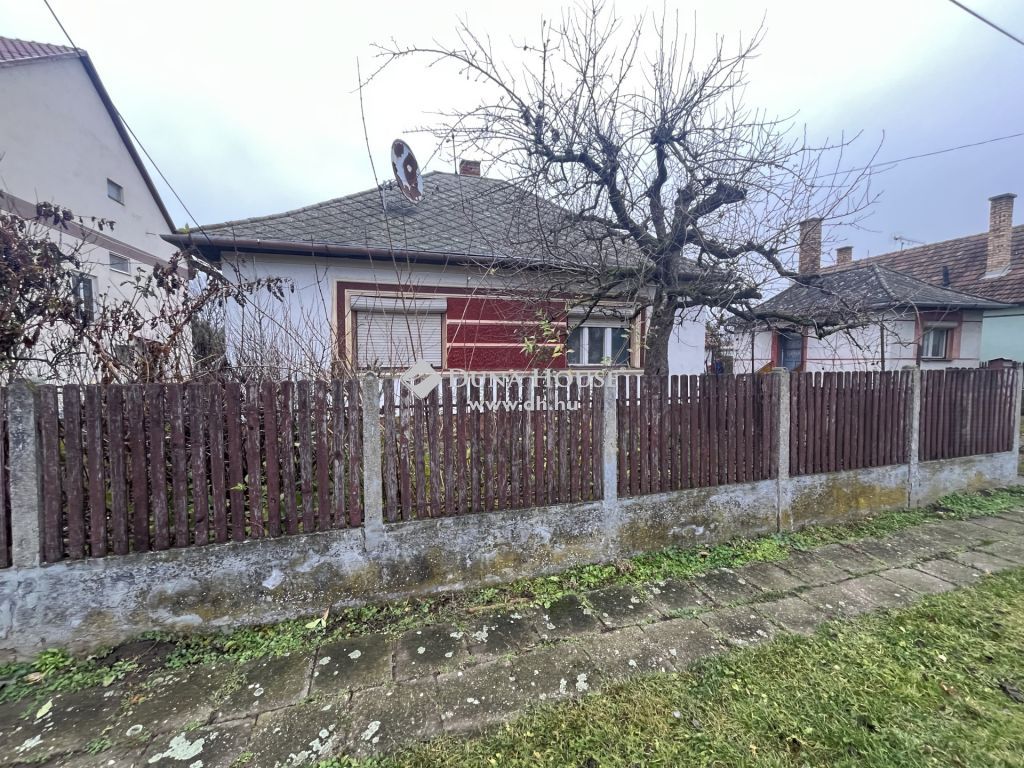 4225 Debrecen — 1/12