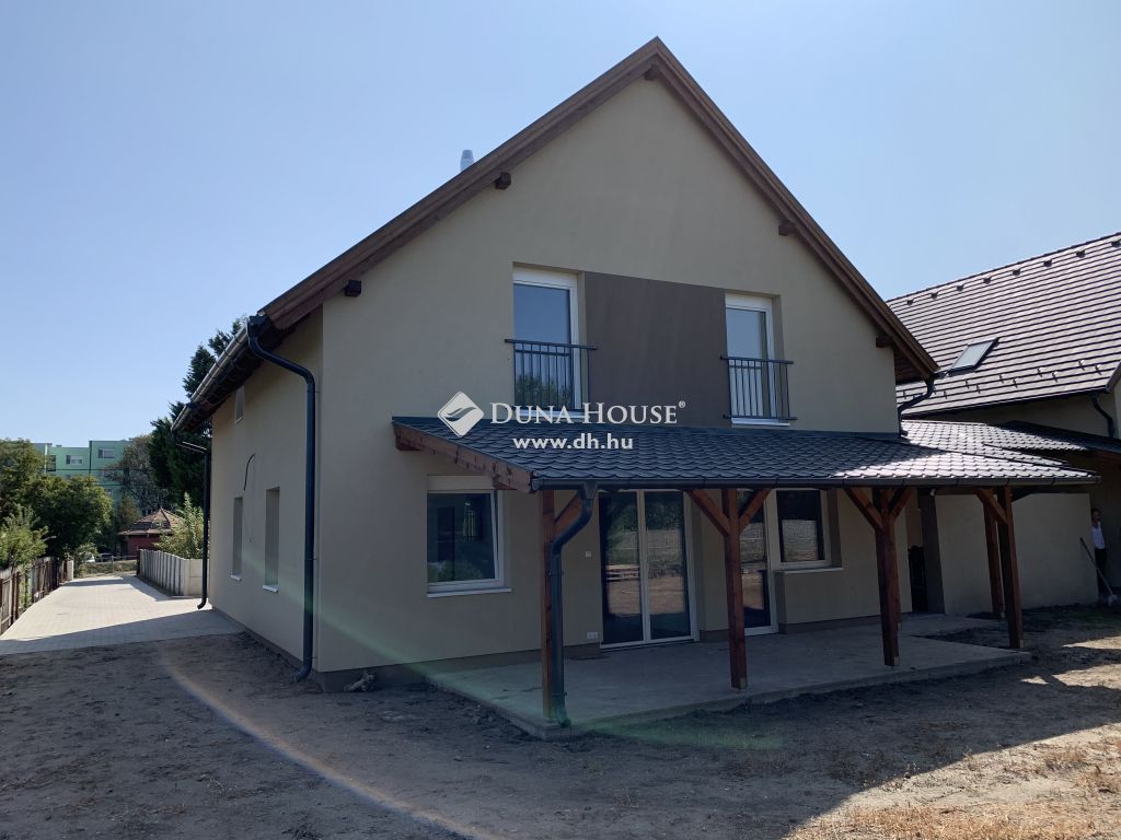 Eladó Ház 2440 Százhalombatta, 