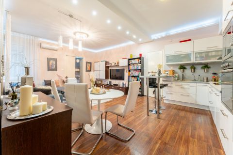 Eladó Lakás 1013 Budapest 1. kerület 