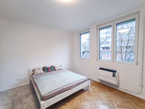 Eladó Lakás 1135 Budapest 13. kerület BÉKE TÉRNÉL, ERKÉLYES, FELÚJÍTOTT,2 SZOBÁS LAKÁS