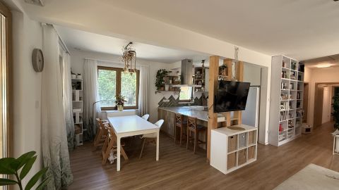 Eladó Ház 4225 Debrecen , Nappali + 4 szobás újszerű családi ház Józsától 300m-re