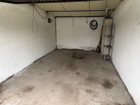 Eladó Parkoló 2890 Tata 