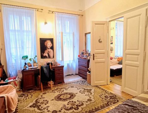 Eladó Lakás 1073 Budapest 7. kerület , 7. KERÜLET - ERZSÉBET KÖRÚT ARANYSZAKASZA!