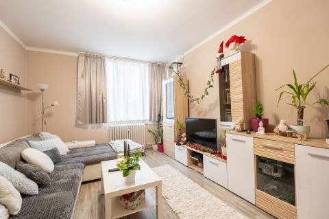 Eladó Lakás 2800 Tatabánya 