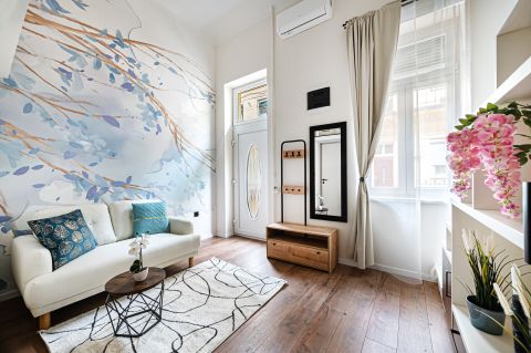 Eladó Lakás 1073 Budapest 7. kerület , Profi felújított lakás, 1 utcára a Körúttól