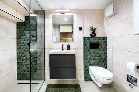 Eladó Lakás 1088 Budapest 8. kerület , Profin felújított lakások a József körút elején a Blahánál