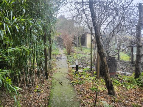 Eladó Ház 8060 Mór , Kecskehegy nyugodt részén