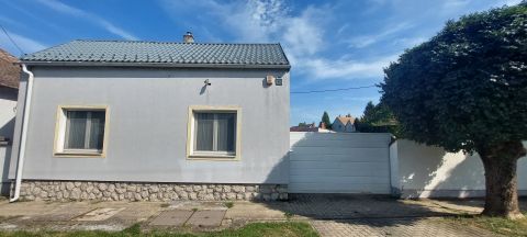 Eladó Ház 7200 Dombóvár 