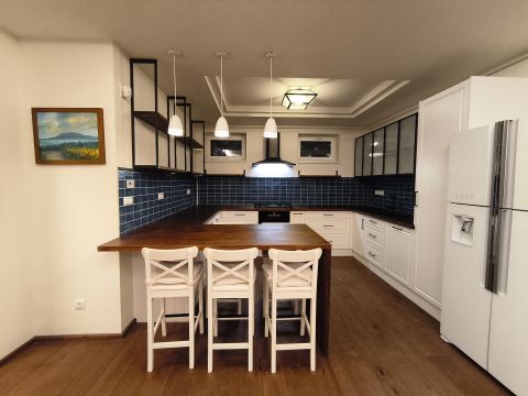 Eladó Lakás 2100 Gödöllő 