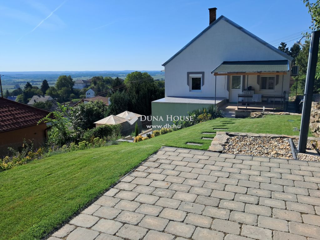8640 Fonyód , Felújított, panorámás lakóház a Sipos-hegyi kilátó közelében — 1/40