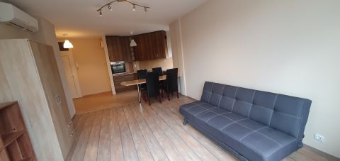 Kiadó Lakás 6000 Kecskemét , Kiadó 2 szobás felújított erkélyes lakás a Belvárosban