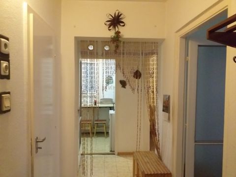 Eladó Lakás 1039 Budapest 3. kerület Békásmegyeren - Duna felöli oldalon jó elosztású panellakás