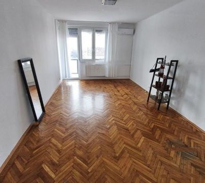 Eladó Lakás 2536 Nyergesújfalu 