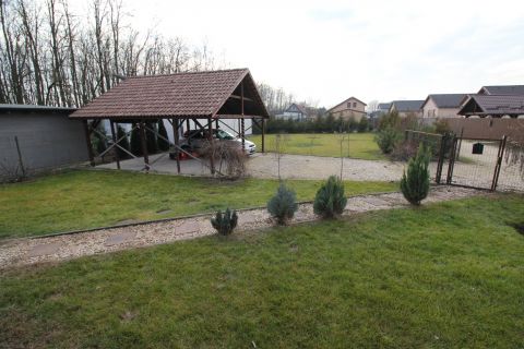 Eladó Ház 6000 Kecskemét 2018-ban épült,napelemmel felszerelt családi ház!