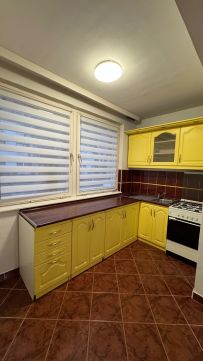 Kiadó Lakás 4024 Debrecen , Wesselényi - lakótelepen 3 szobás + étkezús lakás KIADÓ!